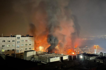 İsrail Batı Şeria'nın Nablus kentindeki sebze halinde 30 dükkanı yıktı