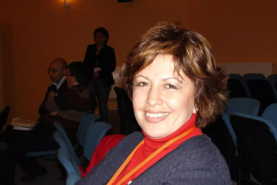 TRT'nin duayen spikeriydi: Gülden Özel hayatını kaybetti