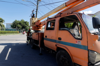 Küba’da bir yıl içinde 4’üncü kez elektrik şebekesi çöktü