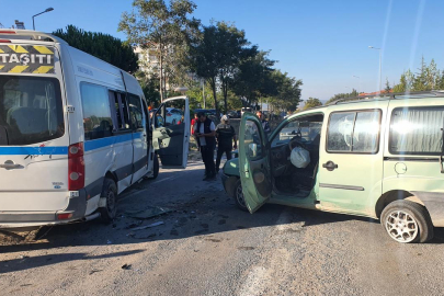 Manisa'daki kazada 8'i öğrenci 9 kişi yaralandı