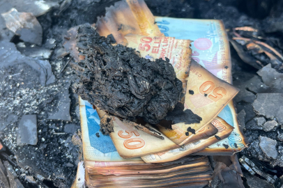 İzmir'de tır garajında yangın çıktı