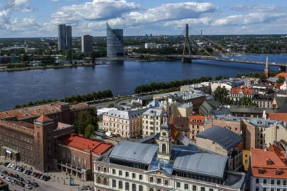 Letonya’dan Rusya sınırındaki hava sahasını kapatma kararı