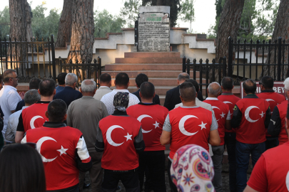 Bursa’nın kurtuluşunun 103’üncü yılı nedeniyle şehitliklerde anma töreni düzenlendi