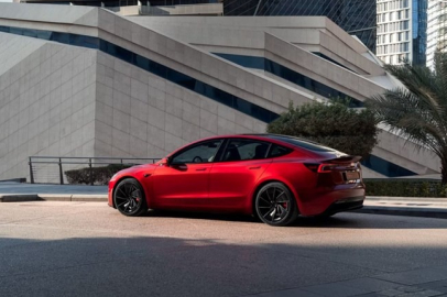 Kampanya başladı, Türkiye'de de bekleniyor! Günde 181 liraya Tesla...