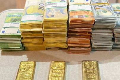 Manavgat Belediyesi'nde dev yolsuzluk operasyonu! Külçe altın ve dövizler...