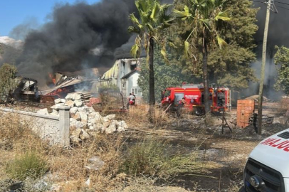 Muğla'da kereste deposu yangını kontrol altına alındı