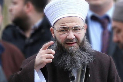 Cübbeli Ahmet'in oğlu evlendi! Düğünden ilk görüntüler ortaya çıktı...