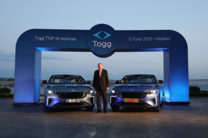 Cumhurbaşkanı Erdoğan, yeni TOGG TF10 ile deneme sürüşü yaptı