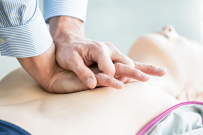 İlk yardımda doğru bilinen yanlışlar ciddi tehlike oluşturabiliyor