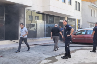 Bursa'da korkutan depo yangını