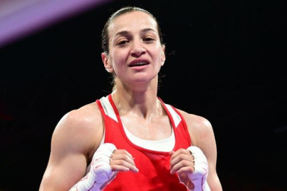 Buse Naz Çakıroğlu, Dünya Boks Şampiyonası'nda dünya ikincisi oldu