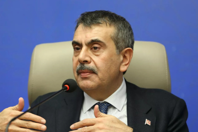 Milli Eğitim Bakan Tekin: Kayıt parası alanı bize şikayet edin
