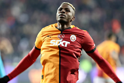 Victor Osimhen sahalara ne zaman dönecek?