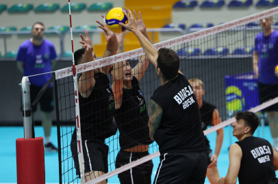 Bursa'da Gültekin Kavak Voleybol Turnuvası başlıyor