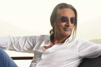 Şarkıcı Çelik takipçisinin mesajı yayınladı, verdiği cevapla hayrete düşürdü