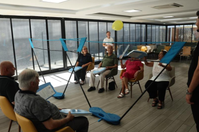 Bursa Nilüfer’de huzurevi sakinleri "Balon Voleybolu" ile eğlendi