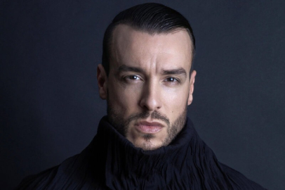 Cem Adrian, yeni şarkısını Ahmet Minguzzi'ye ithaf etti