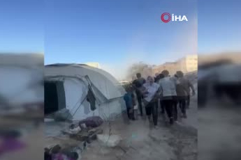 İsrail, Gazze'de zorla yerinden edilen aileyi hedef aldı: 10 ölü