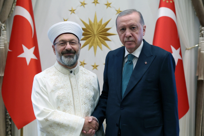 Cumhurbaşkanı Erdoğan eski Diyanet İşleri Başkanı Prof. Dr. Erbaş'ı kabul etti