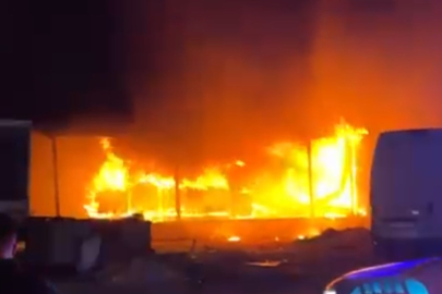 İzmir’de mobilya fabrikasında korkutan yangın