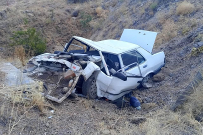 Kırıkkale’de 65 metrelik uçurumdan yuvarlanan otomobil hurdaya döndü: 1 yaralı