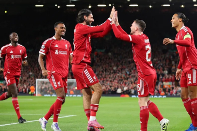 Liverpool, 90+3'te galibiyete uzandı: Simeone golden sonra çıldırdı