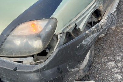 Düzce'de otomobiller çarpıştı: 1’i çocuk 4 kişi yaralı