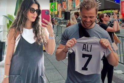 Tolga Sarıtaş ile Zeynep Mayruk oğulları Ali'ye kavuştu