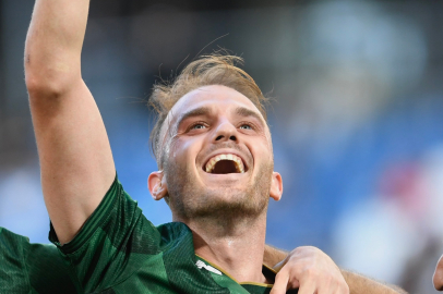 Bursaspor’dan Ertuğrul Ersoy’a 100. maç jesti!