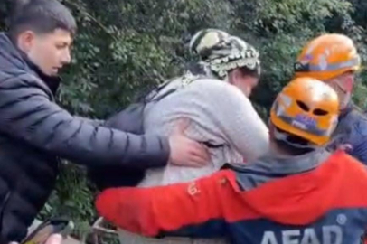 Rize'de heyelan nedeniyle mahsur kalan hastalar AFAD’ın operasyonuyla kurtarıldı