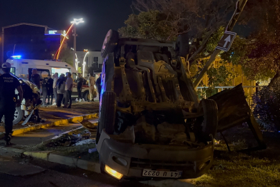 Kocaeli'de ticari araç takla attı: 6 yaralı