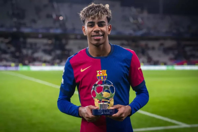 Barcelona'nın genç yıldızı Lamine Yamal tarihe geçti