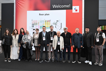 Bursa Kumaşları Paris’te genç tasarımcıların vizyonuyla hayat buldu