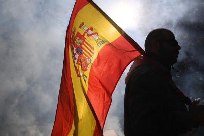 İspanya hükümeti, İsrail'e tam silah ambargosu getiren kararnameyi onayladı