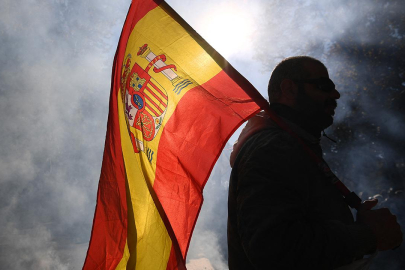 İspanya hükümeti, İsrail'e tam silah ambargosu getiren kararnameyi onayladı