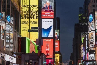 Cumhurbaşkanı Erdoğan'ın sözleri Times Meydanı'nda yansıtıldı!