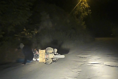 Erzurum'da motosikletli genç dereye uçmaktan son anda kurtuldu