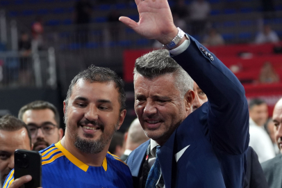 Sadettin Saran, Cumhurbaşkanlığı Kupası'nda takımını yalnız bırakmadı