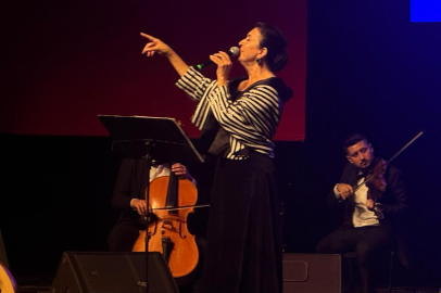 Bursa'da "Zeki Müren'i Anma Gecesi" düzenlendi!