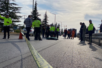 Burdur'da kazada hayatını kaybeden yeğenini ayakkabısından tanıdı