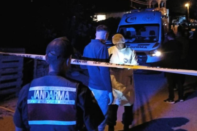 Anne ve babasını öldürüp akrabalarını yaraladı