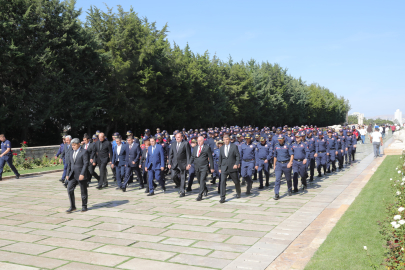 Bursa İtfaiyesi'nden Anıtkabir'e ziyaret