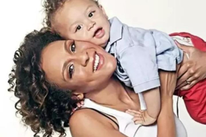 Defne Joy Foster'ın oğlu Can büyüdü kocaman oldu