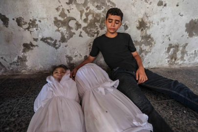 Katil İsrail'in Gazze Şeridi'ne düzenlediği saldırılarda 74 kişi yaşamını yitirdi