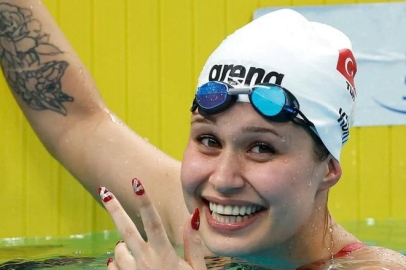 Milli yüzücü Defne Kurt dünyanın gündeminde! 7 günde 5 altın madalya kazandı…