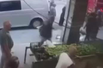 Ankara'da pazarda 1 kişinin pompalı tüfekle vurulduğu kavga kamerada