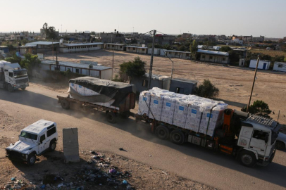 Gazze'deki Sivil Savunma Müdürlüğü: İsrail yakıt girişini engelleyerek çalışmalarımızı zorlaştırıyor