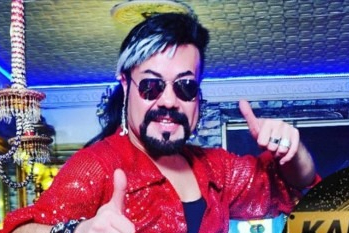 Bir iddia da Kobra Murat'tan: Asistanı Güllü'yü döverdi!