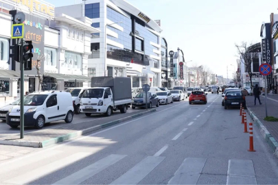 Bursa'nın para basan caddesinde binlerce dükkan kepenk indirdi!