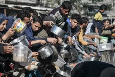 İsrail’in dijital propagandası kıtlığı gizliyor!